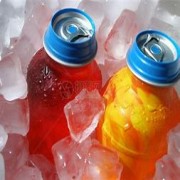 快速冷却饮料：湿纸巾降温法