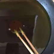 油温判断的科学：超越“几成热”的经验之道